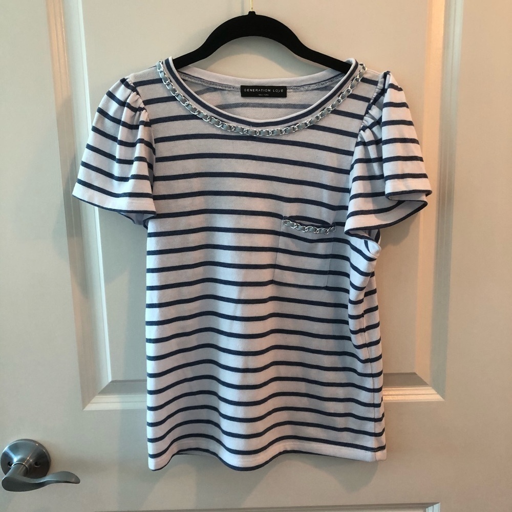 Generation Love With a Chain Detail Top